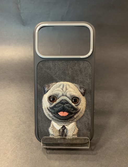 Nimmy Friends Кейс за iPhone 17 Pro Max – Big Eyed Pet 2.0