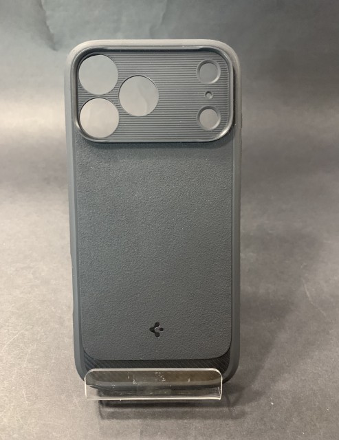 Spigen Rugged Armor Кейс за iPhone 17 Pro Max
